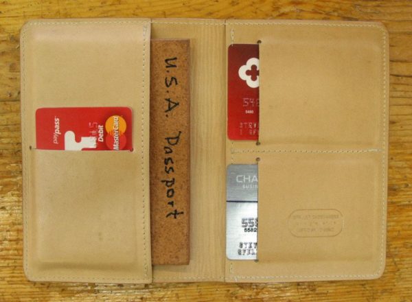 PASSPORT WALLET